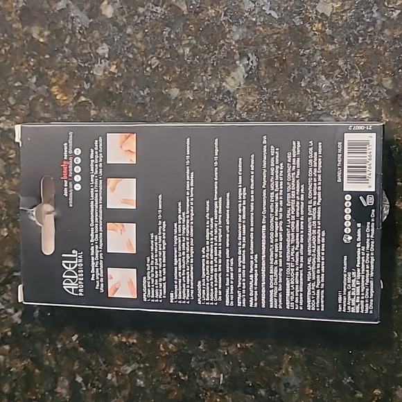 ** 3/$5 ** Ardell Nail Addict Pro Designer Nails - Picture 3 of 4